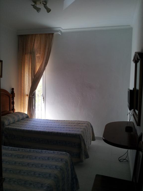 Hotel Real Los Barrios Exterior photo