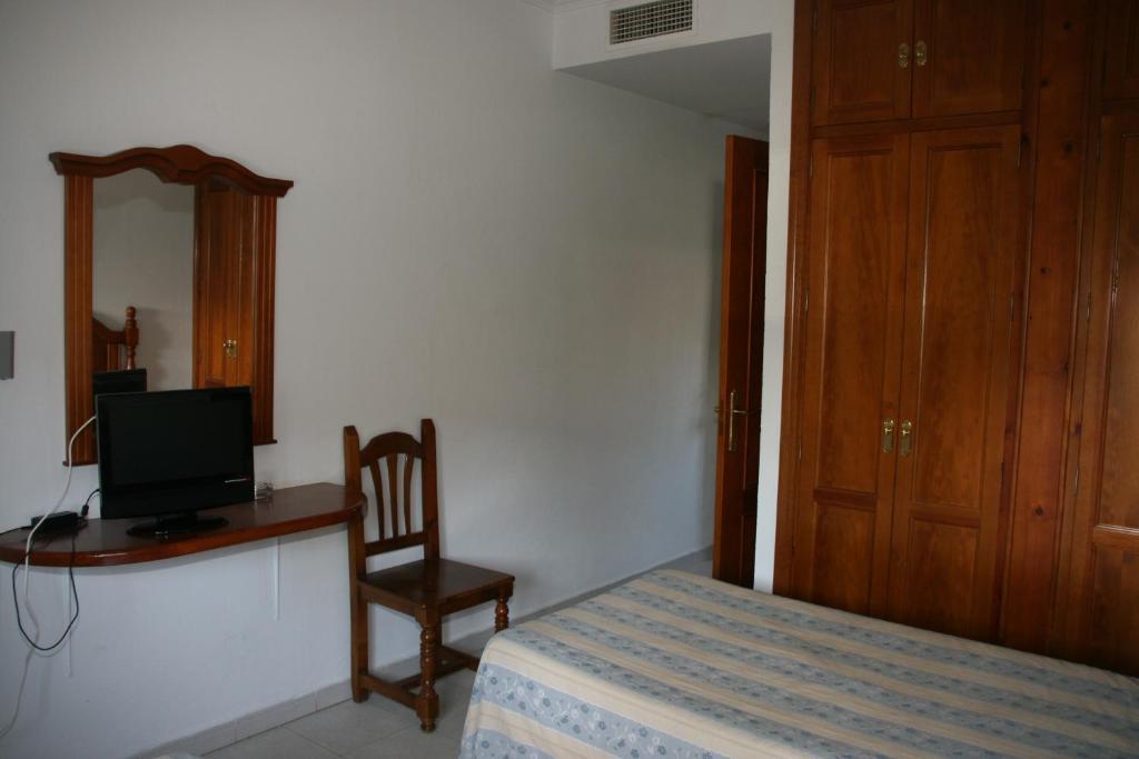 Hotel Real Los Barrios Exterior photo