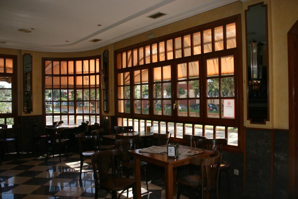Hotel Real Los Barrios Exterior photo